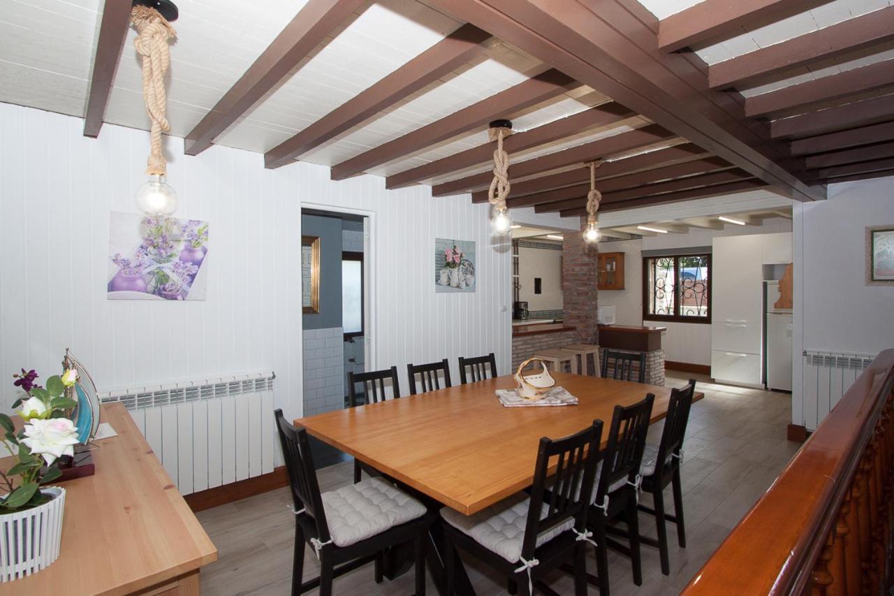 Holiday home Santa Barbora, Casa A 3 Km De La Playa